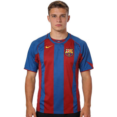 Ronaldinho #10 Retro Barcelona Home Jersey 2004/05