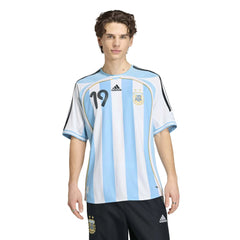 2006 Argentina Men's Retro Stadium Home Messi #19 Soccer Jersey White / Clear Blue