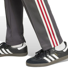 Manchester United Originals adicolor Track Pants Discount - Black 