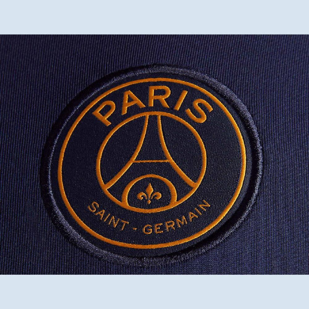Paris Saint-Germain 2023/24 Strike Drill Performance Raglan Quarter-Zip Long Sleeve Top on sale - Navy 