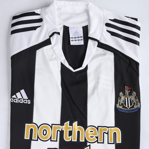 Retro Newcastle United Home Jersey 2005/06 