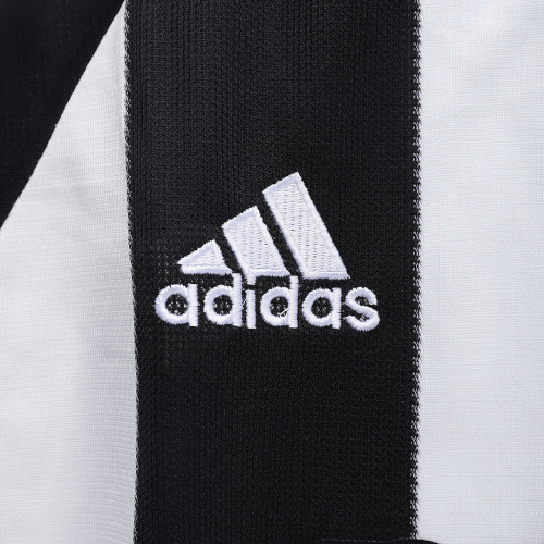 Retro Newcastle United Home Jersey 2005/06 