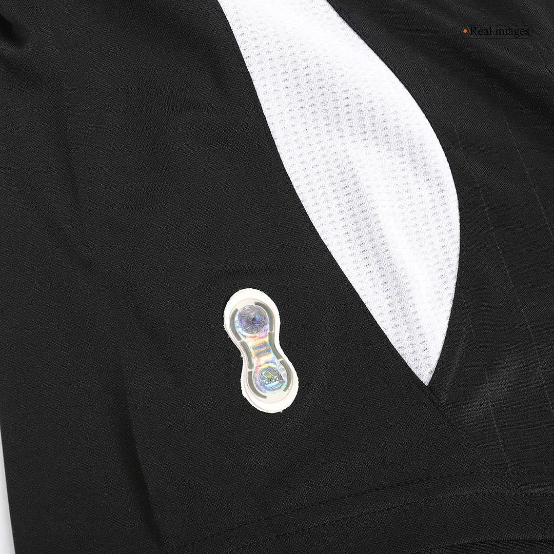 Ronaldo #9 Retro Real Madrid Away Jersey 2006/07 