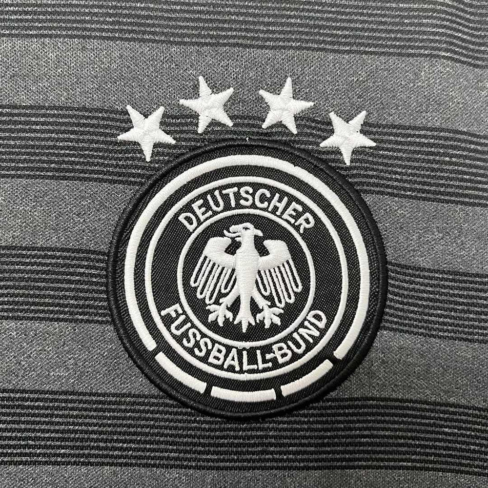 Kroos #18 Retro Germany Away Jersey 2016 