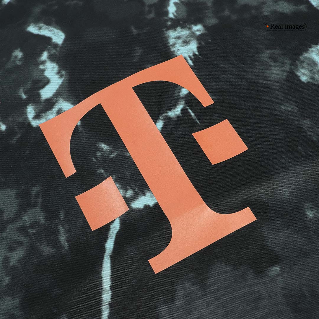 Bayern Munich Away Kit(Jersey+Shorts) 