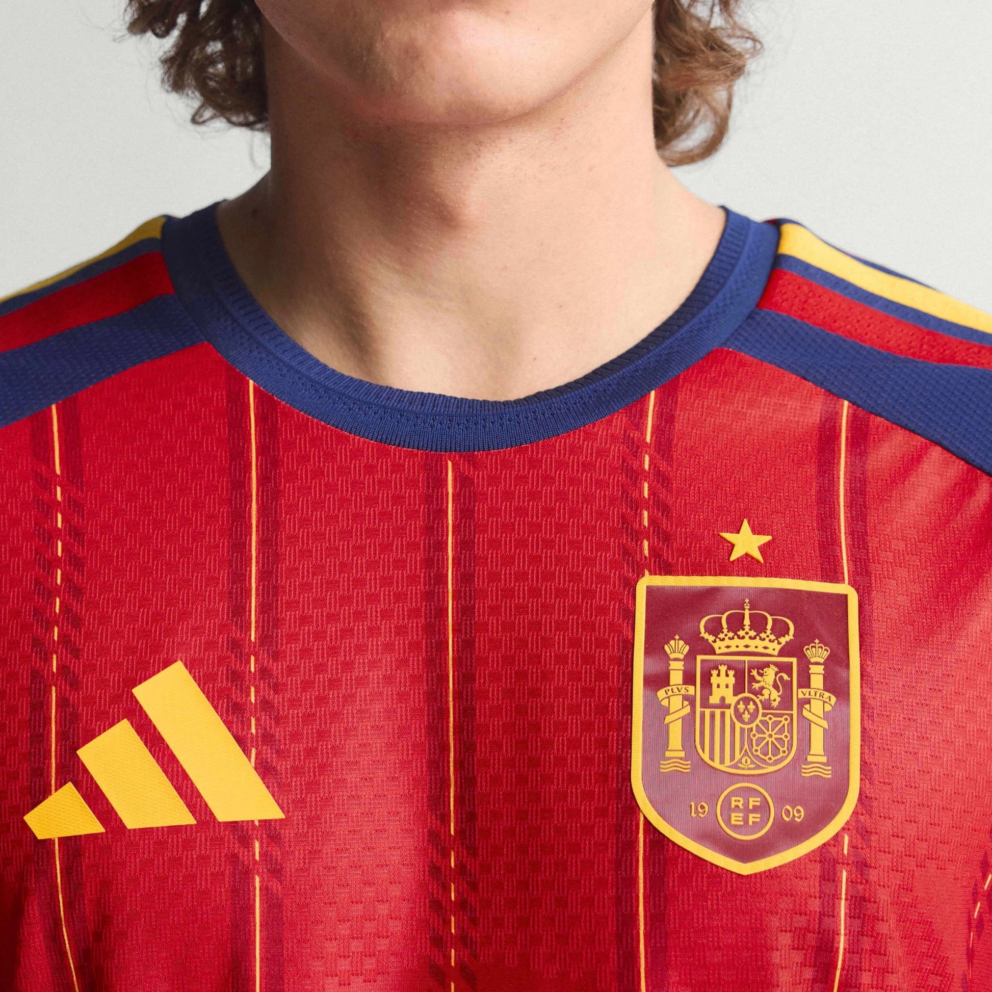 2026 Spain Men's Authentic Home Long-Sleeve Soccer Jersey